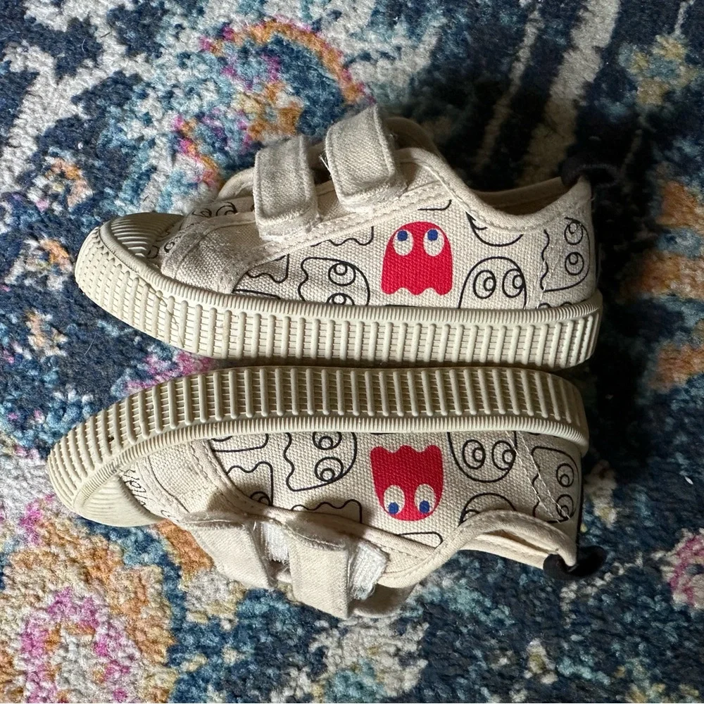 Kids canvas PAC Man Ghost Velcro sneakers size 10 - Picture 6 of 11